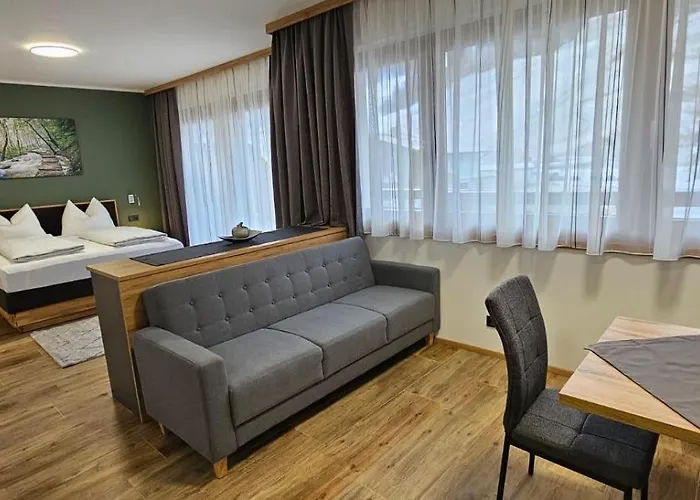 Kaiserburg * Bad Kleinkirchheim